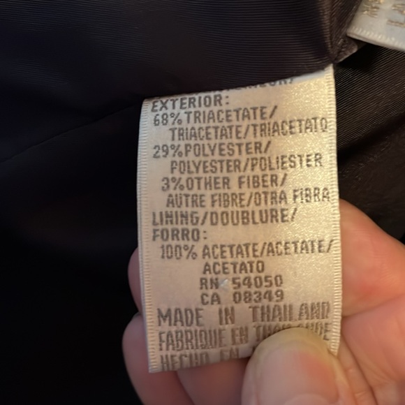 Jones of New York Navy Pin Stripe Suit. - Picture 3 of 4